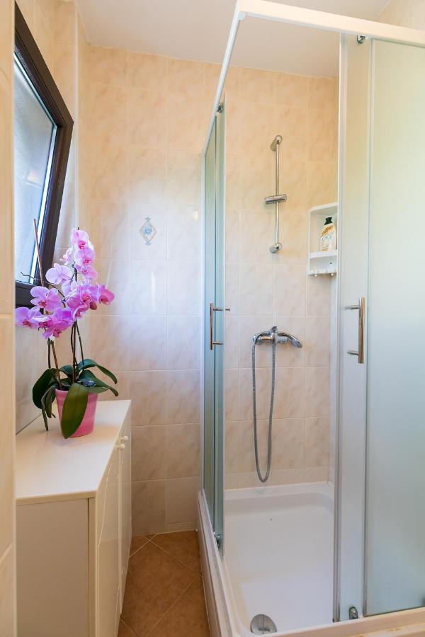 Apartments Marija Funtana Luaran gambar