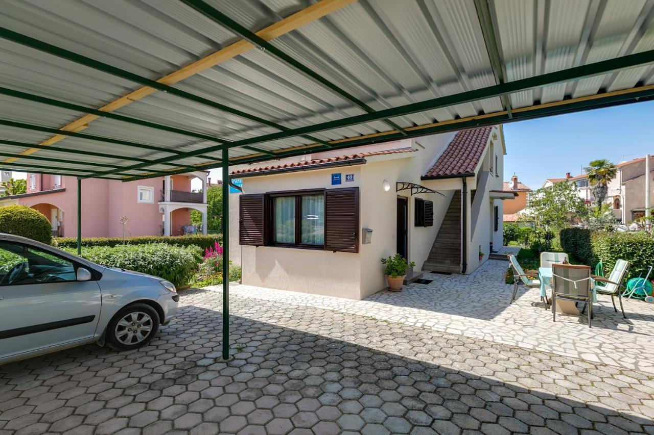 Apartments Marija Funtana Luaran gambar