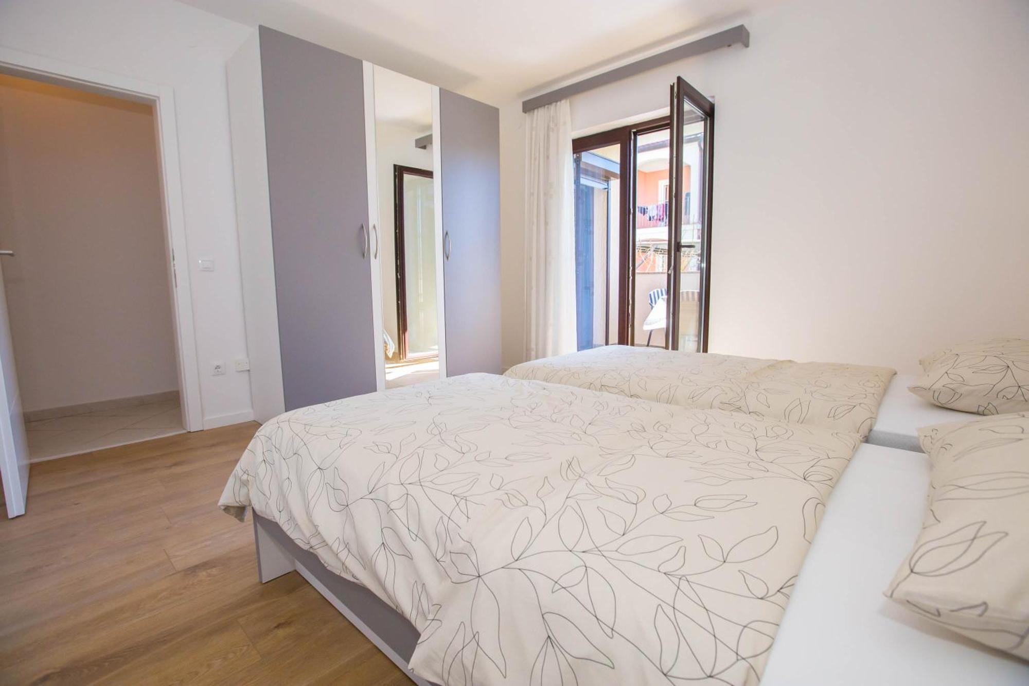 Apartments Marija Funtana Luaran gambar